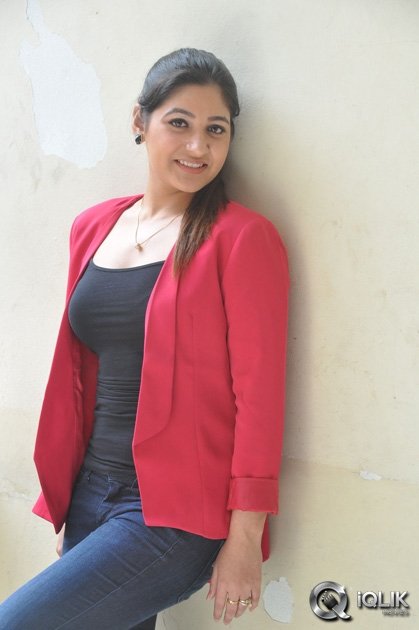 Prabhjeet-Kaur-at-Intelligent-Idiots-Movie-Date-Press-Meet